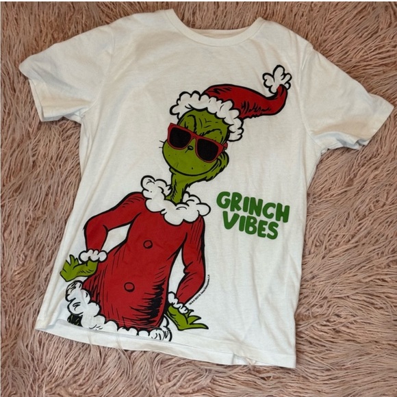 Old Navy Other - Old Navy White Grinch Vibes Kids Shirt